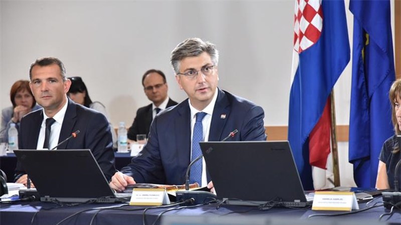 Plenković na sjednici Vlade u Čakovcu: Gotovo tri i pol milijarde za razvojne projekte snažna je poruka Međimurju